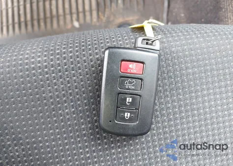 2017 Toyota Rav4 Hybrid Xle z USA, uszkodzony, nr VIN JTMRJREV2HD071010